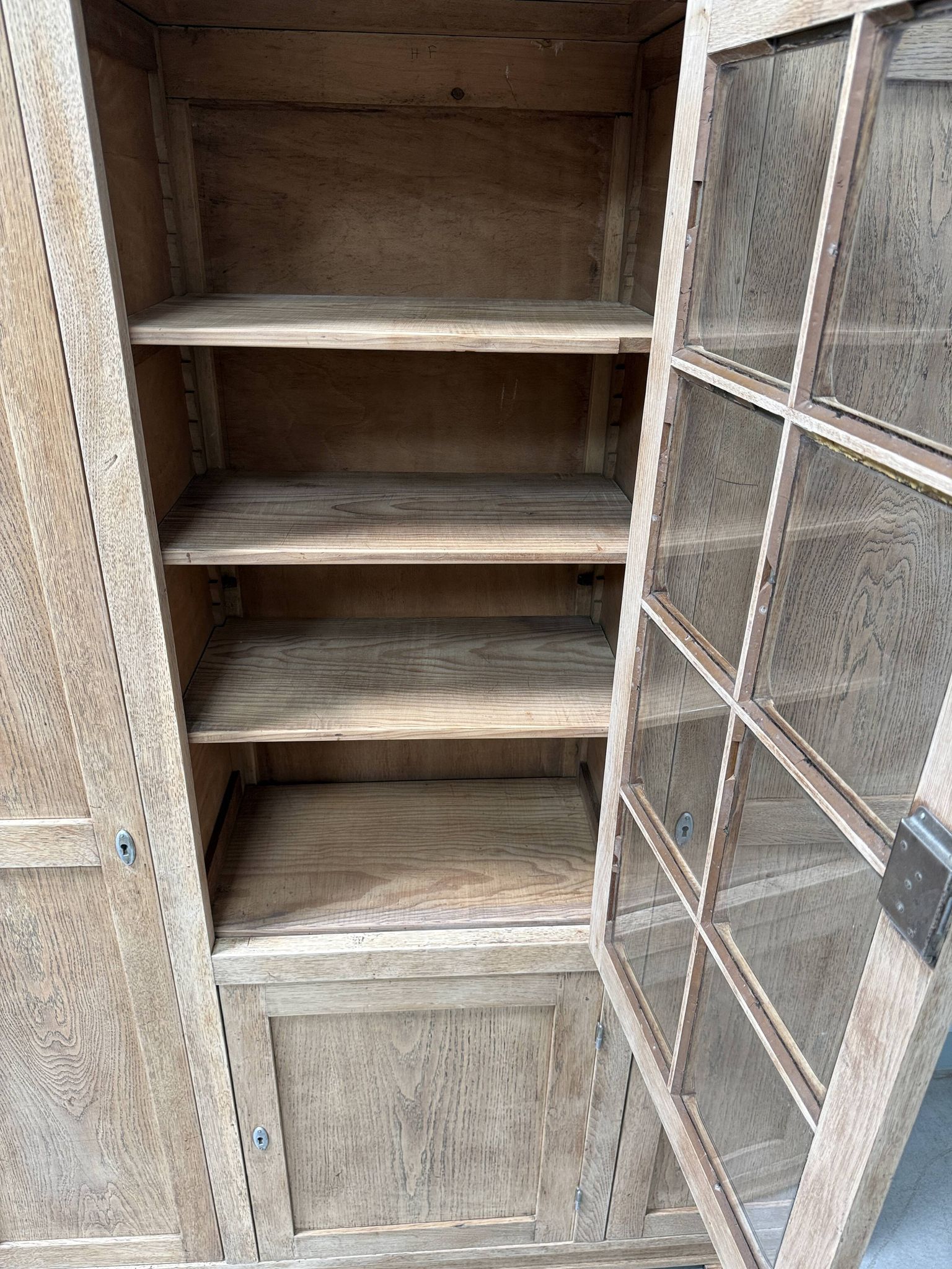 Armoire Art Dévo en chêne (rénovée)