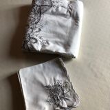Rectangular embroidered cotton tablecloth and its 12 towels