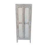 Small Parisian wardrobe