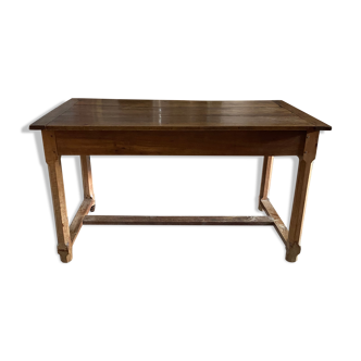 Farm table