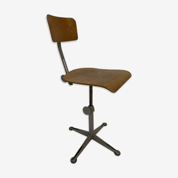 Friso Kramer work chair from Ahrend de Cirkel dutch design