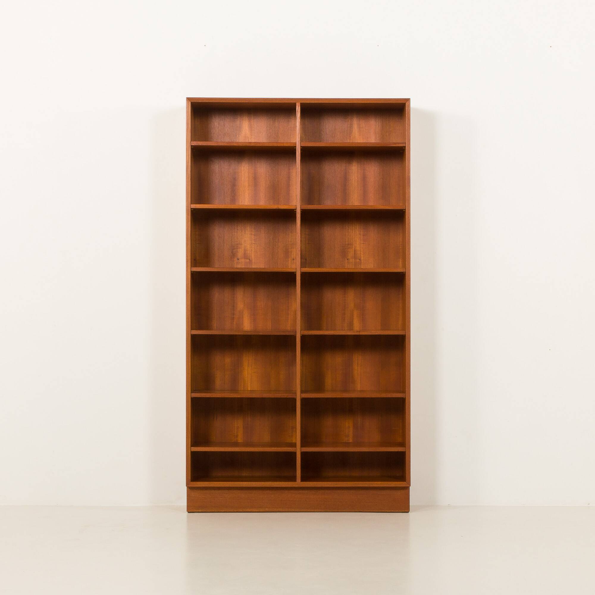 Danish vintage teak bookcase by Brourer Mobelfabrik, 1970s