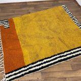 Traditional coloured Beni Ourain Berber rug, size 140 x 260 cm.