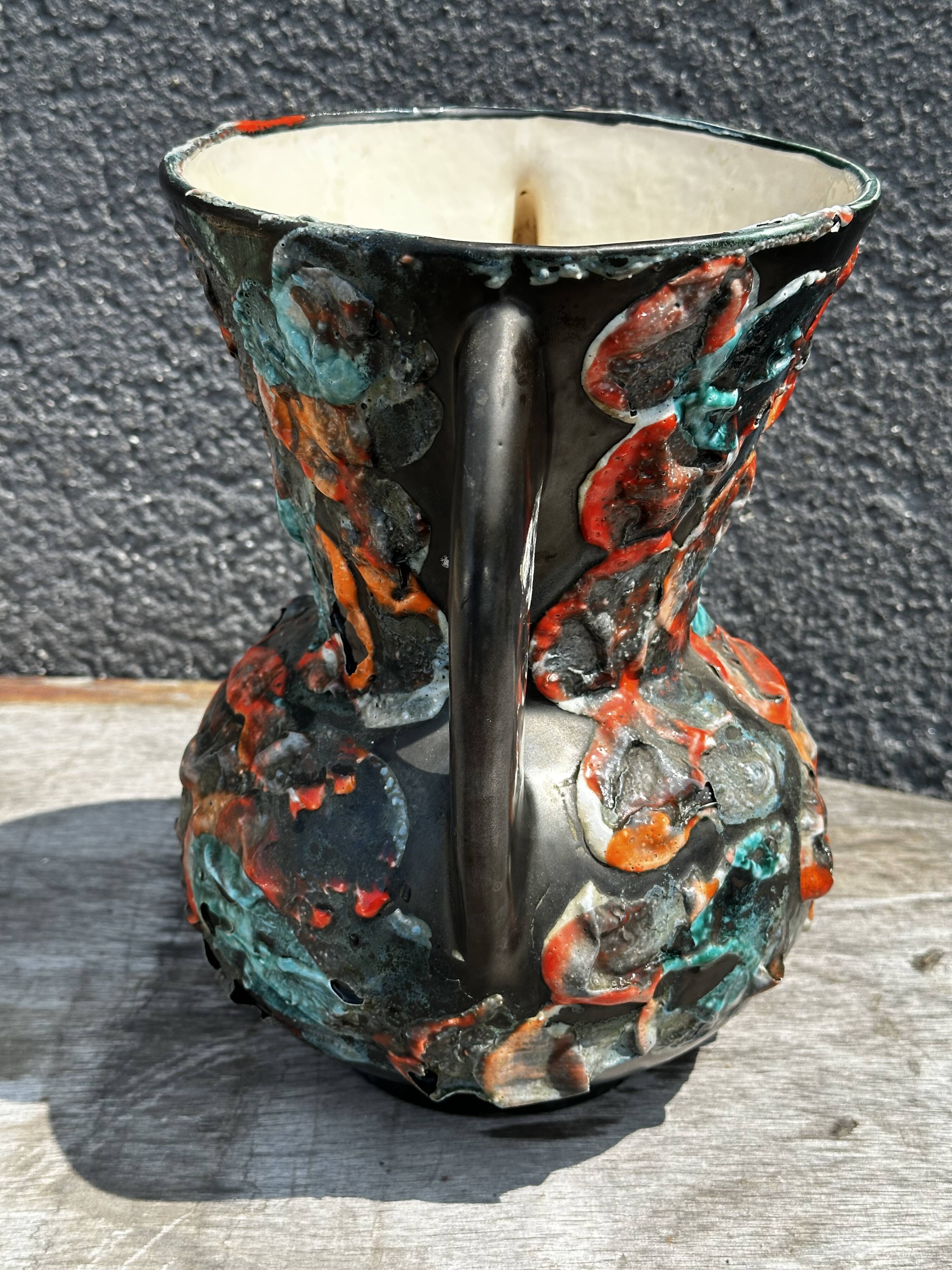 Rocaille amphora vase, Fat Lava