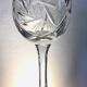 Set de 12 verres à vin en cristal taillé