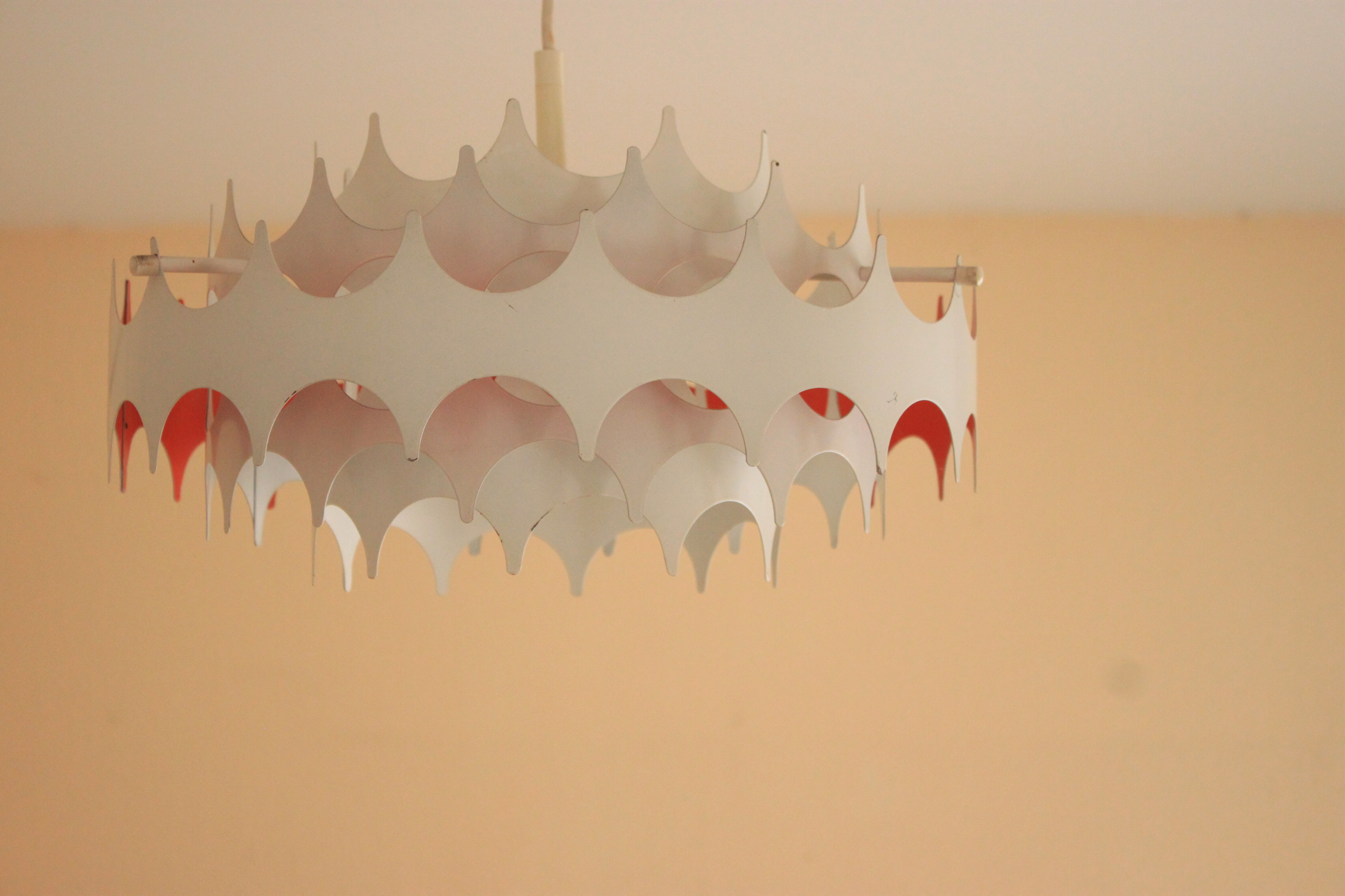 Suspension space age 70s brutalist