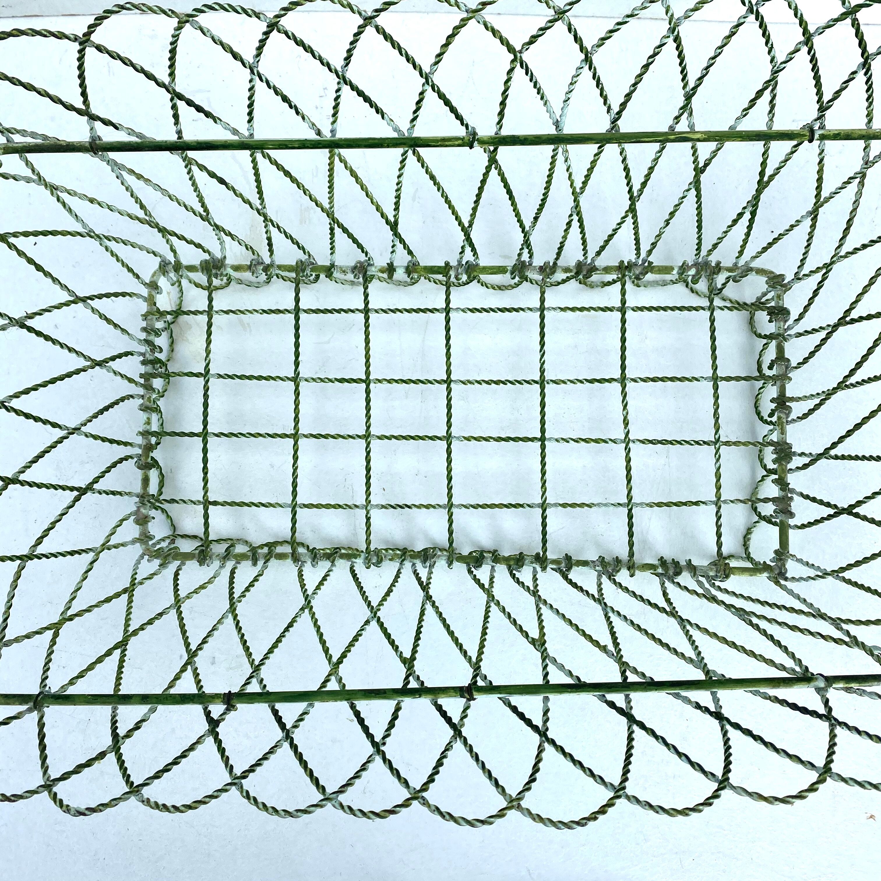 Twisted metal planter