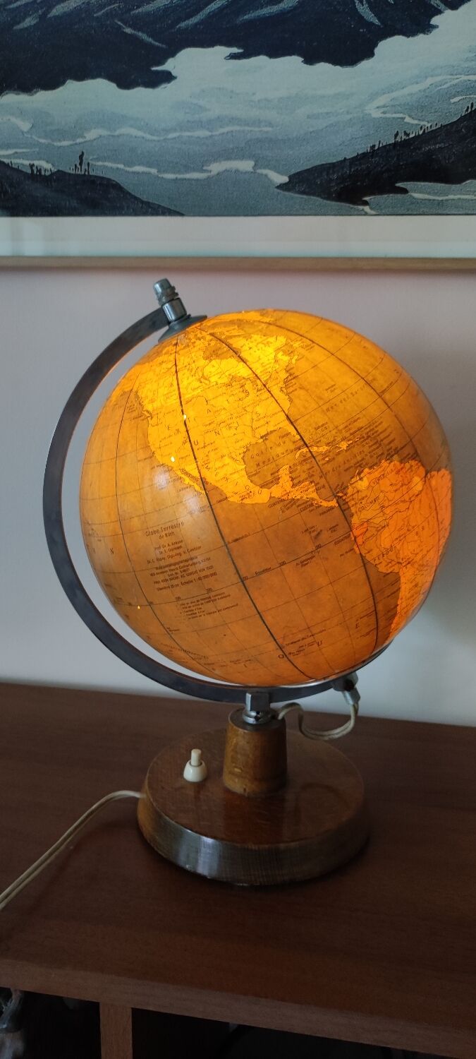 Räth luminous globe
