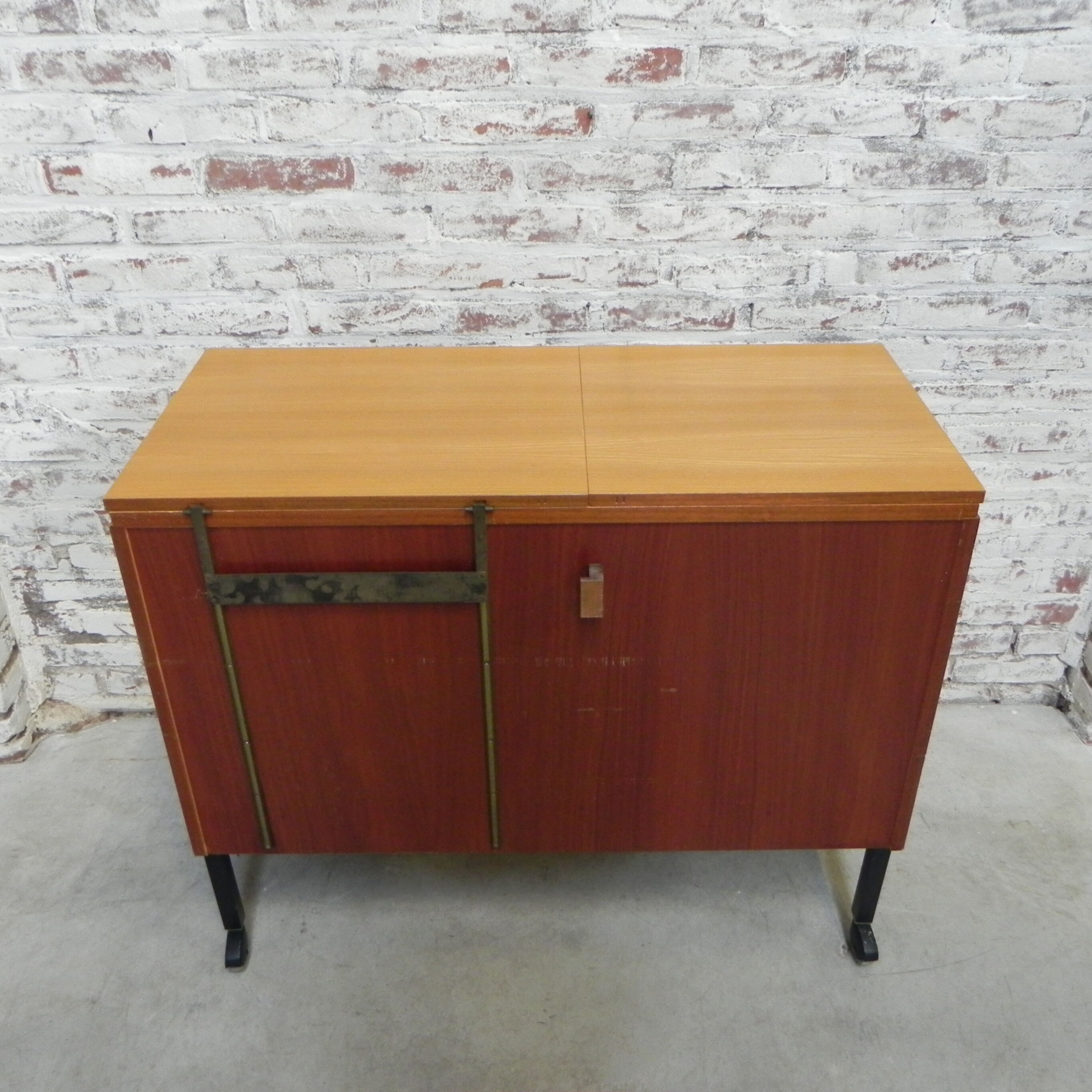 Sewing machine cabinet can also be used without a sewing machine, Horn Moebel