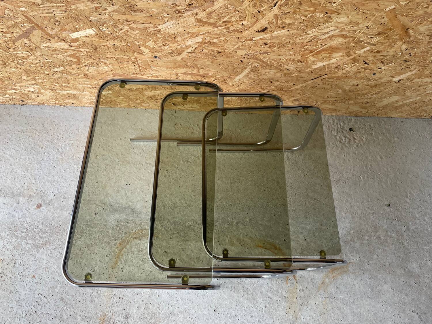 Nesting coffee tables 1970