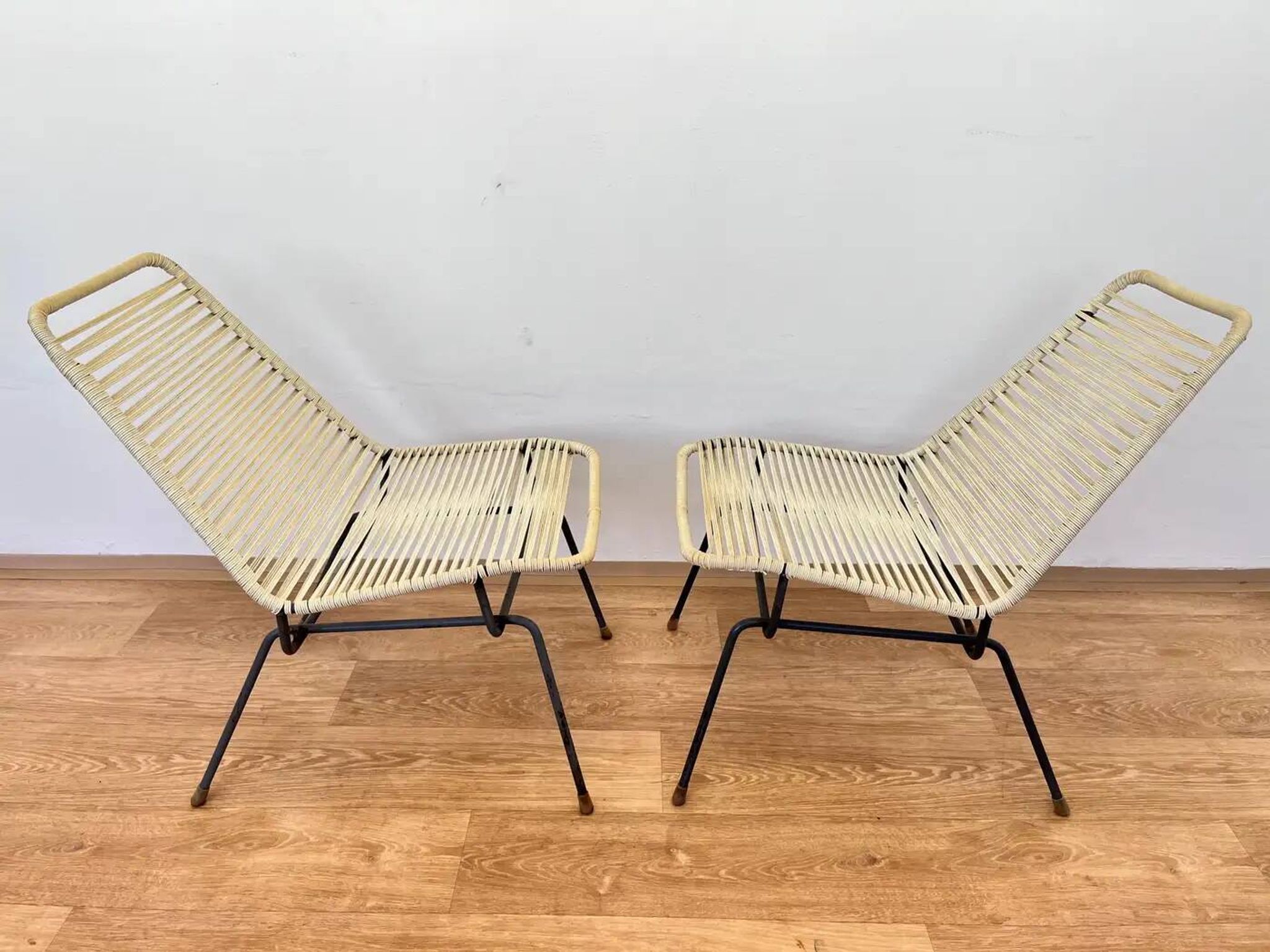 1970s Mid-century design pair of Spaghetti side chairs - Czechoslovakia