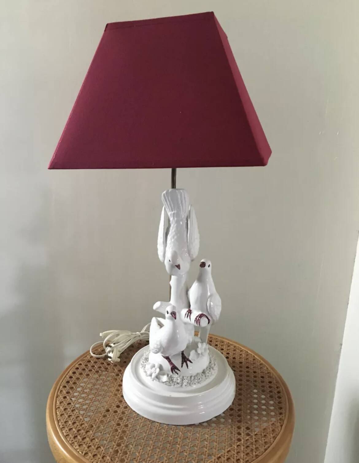 Lampe triple colombes en céramique blanche