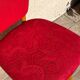 Chaise rétro vintage rouge graphique