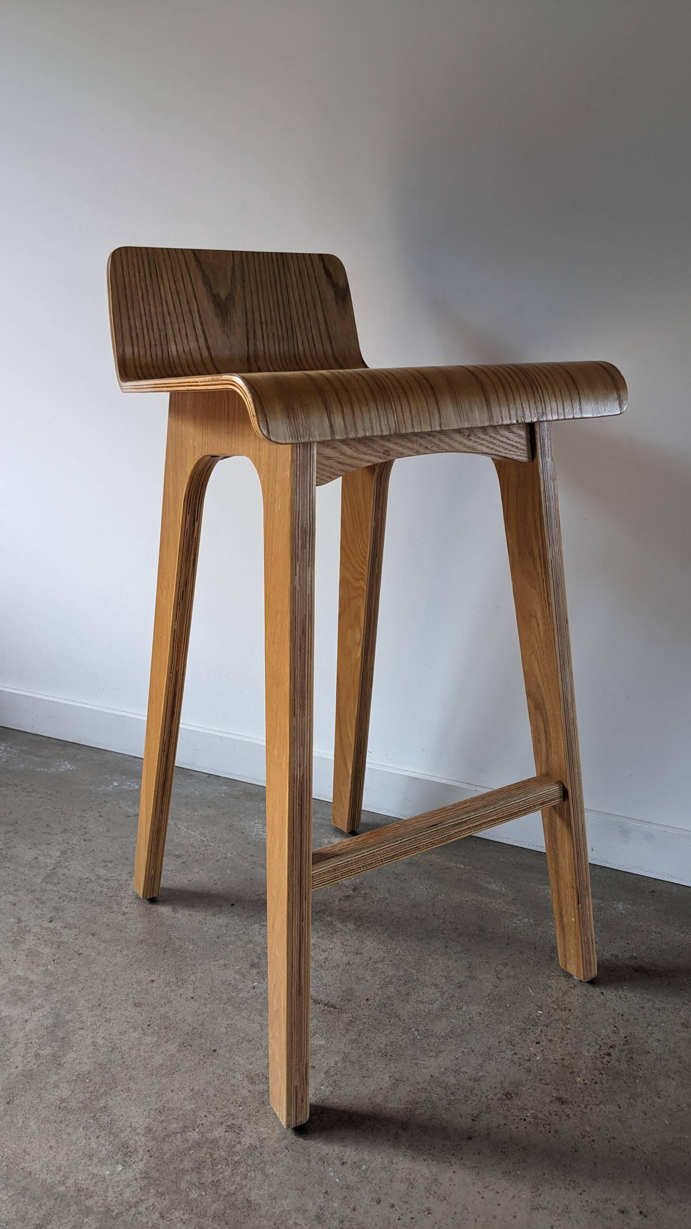 Lot 5 kitchen island stools