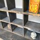 Meuble de métier à casiers bibliothèque