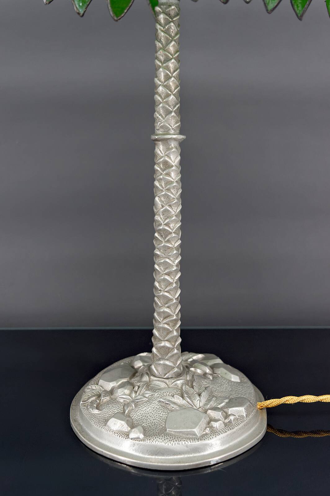 Palm lamp in silvered bronze and green stained glass foliage lampshade, Art Nouveau, 1900