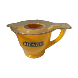 Pichet vintage jaune marque ricard