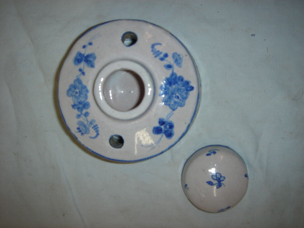 Painted porcelain inkwell 1960