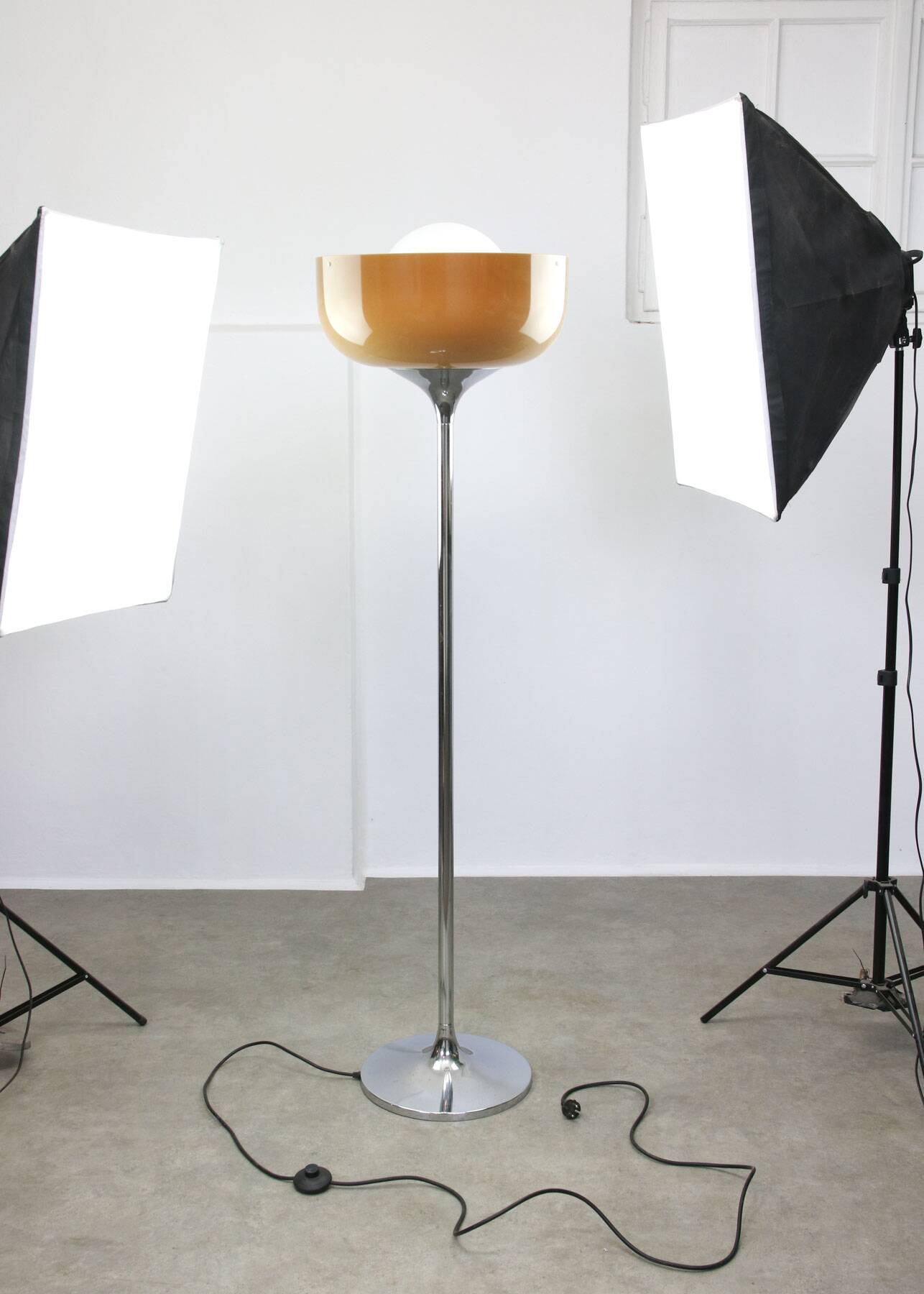 Big Brown Floor Lamp by Luigi Massoni for Guzzini, 1970s