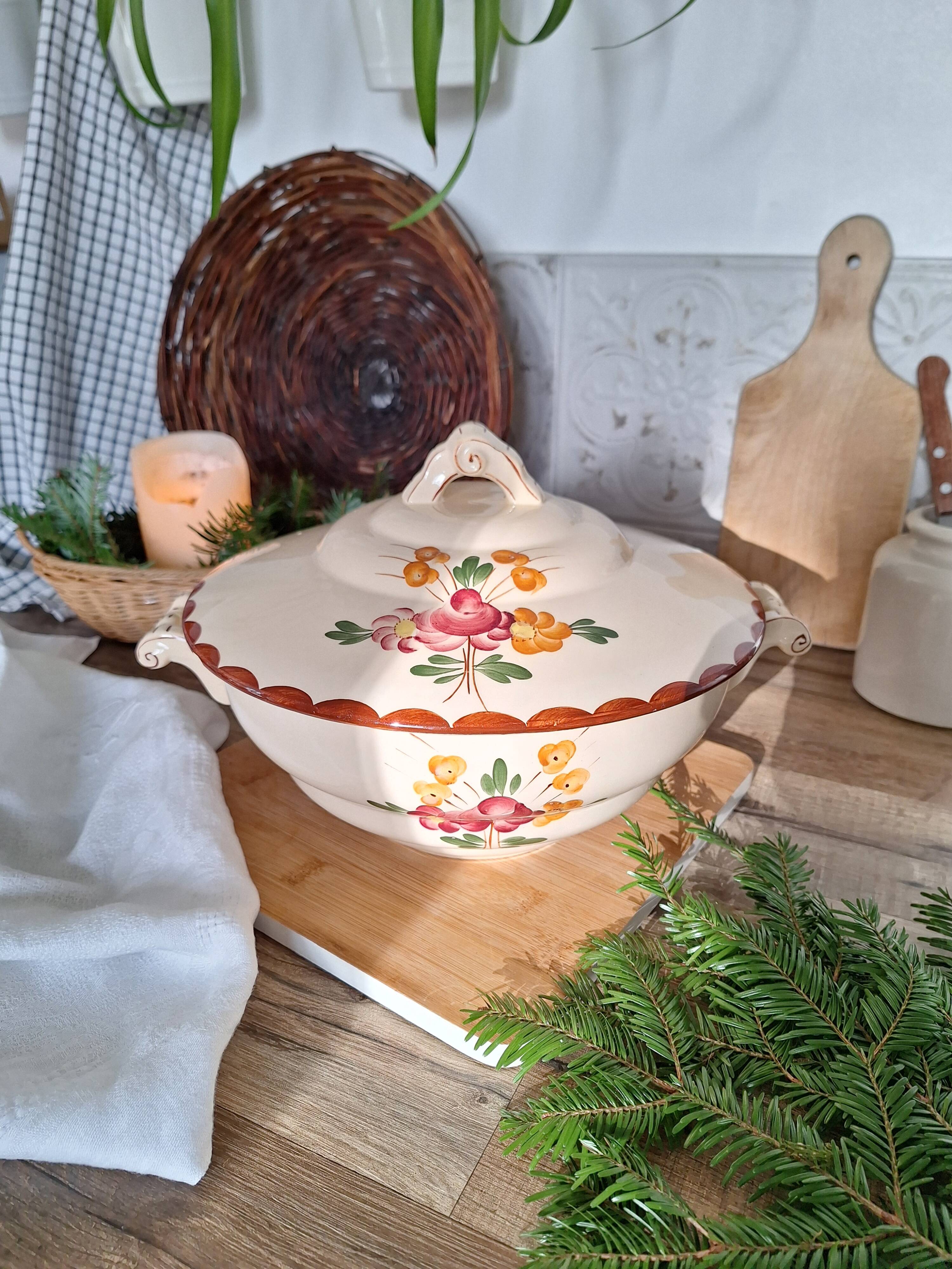 Longchamp Agen model soup tureen