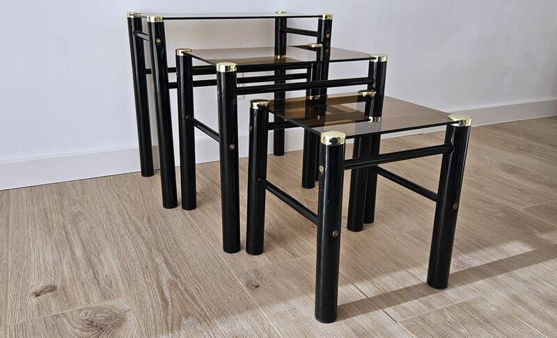 Set of 3 vintage nesting tables in smoked glass and black metal – 1970s