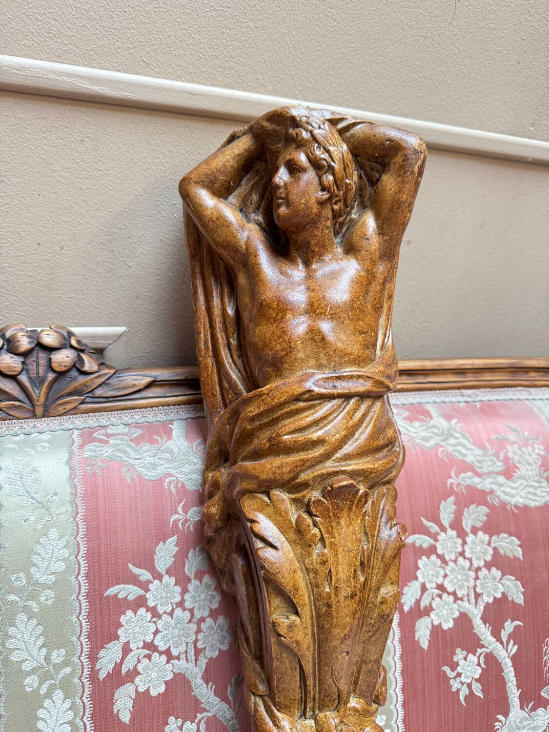 PAIR OF PAINTED PLASTER CONSOLES IN THE LOUIS XVI STYLE