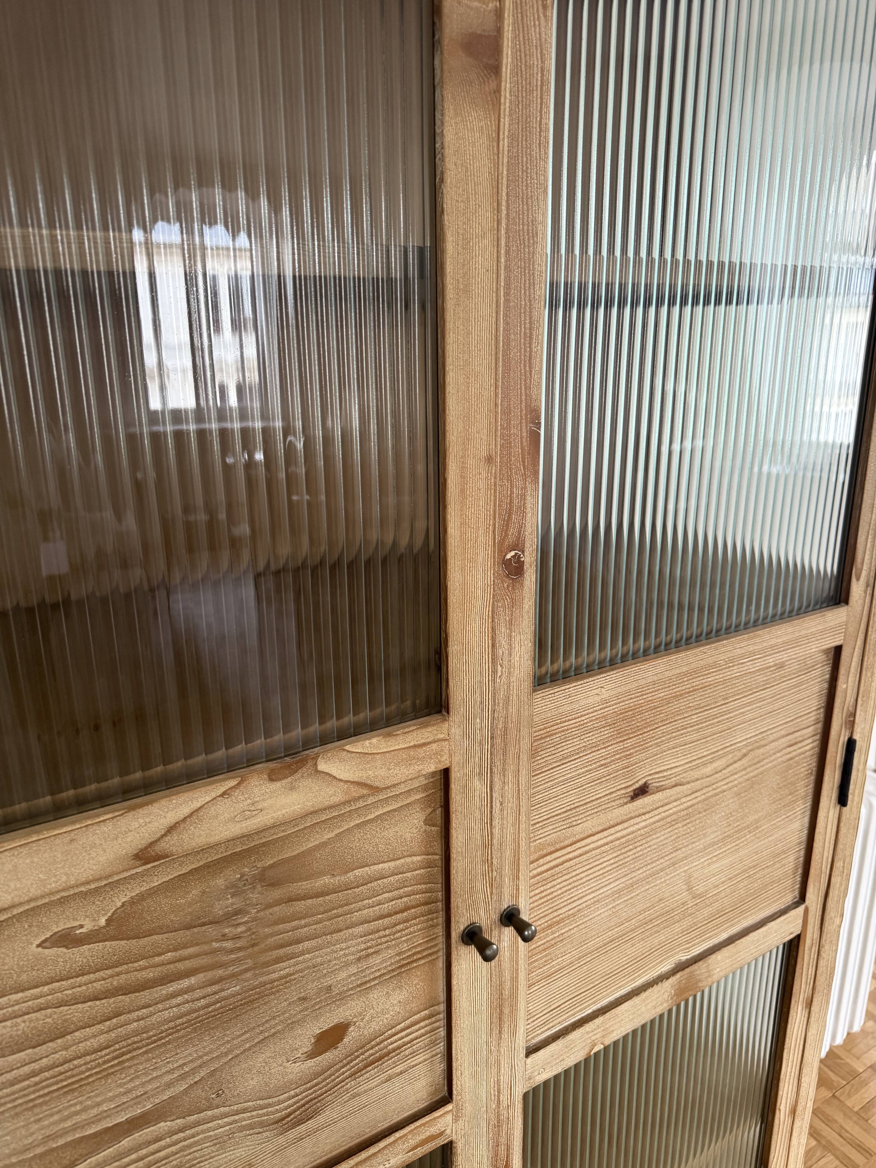 Pine dresser