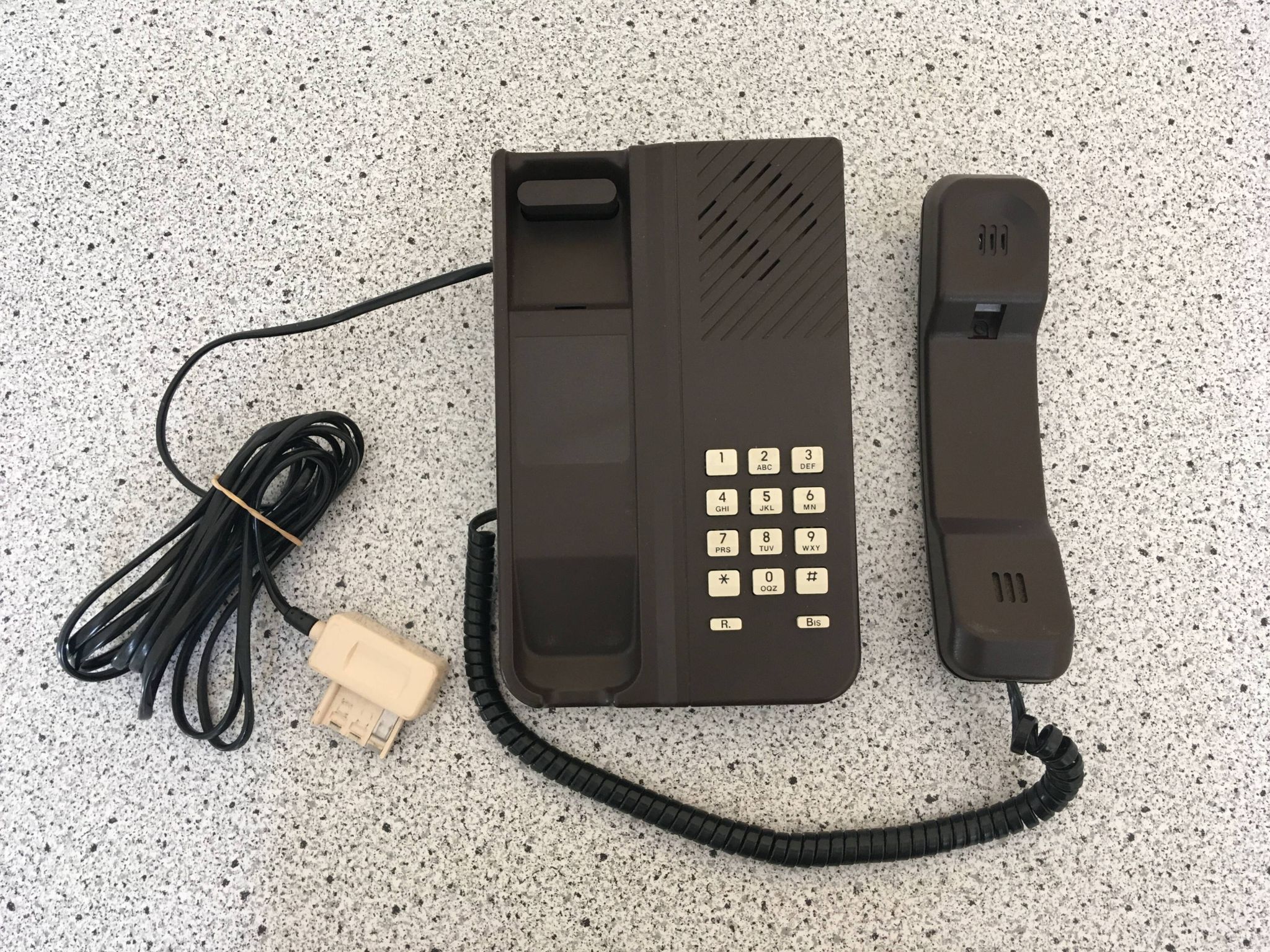 Téléphone à touches matra brun
