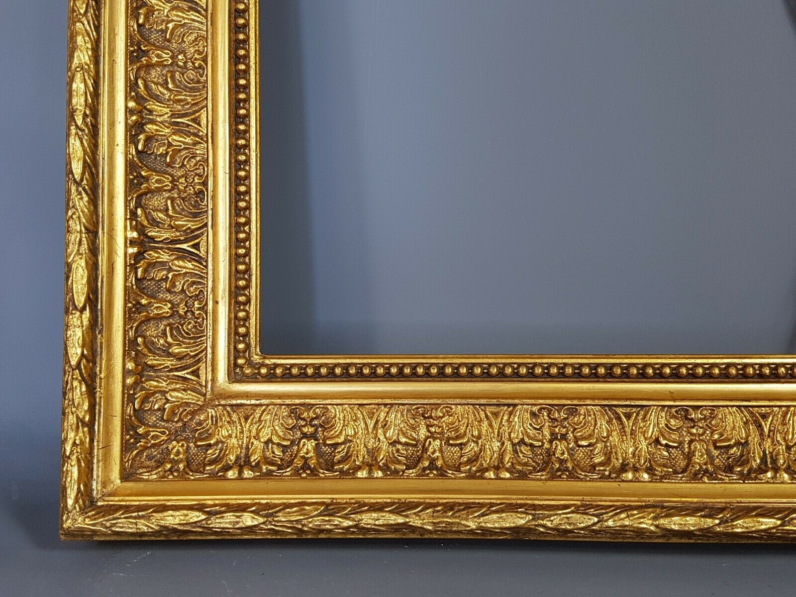 Old frame around 1850 wood - stucco, beaded interior edges, 52x48 hardwood 38x32 cm SB