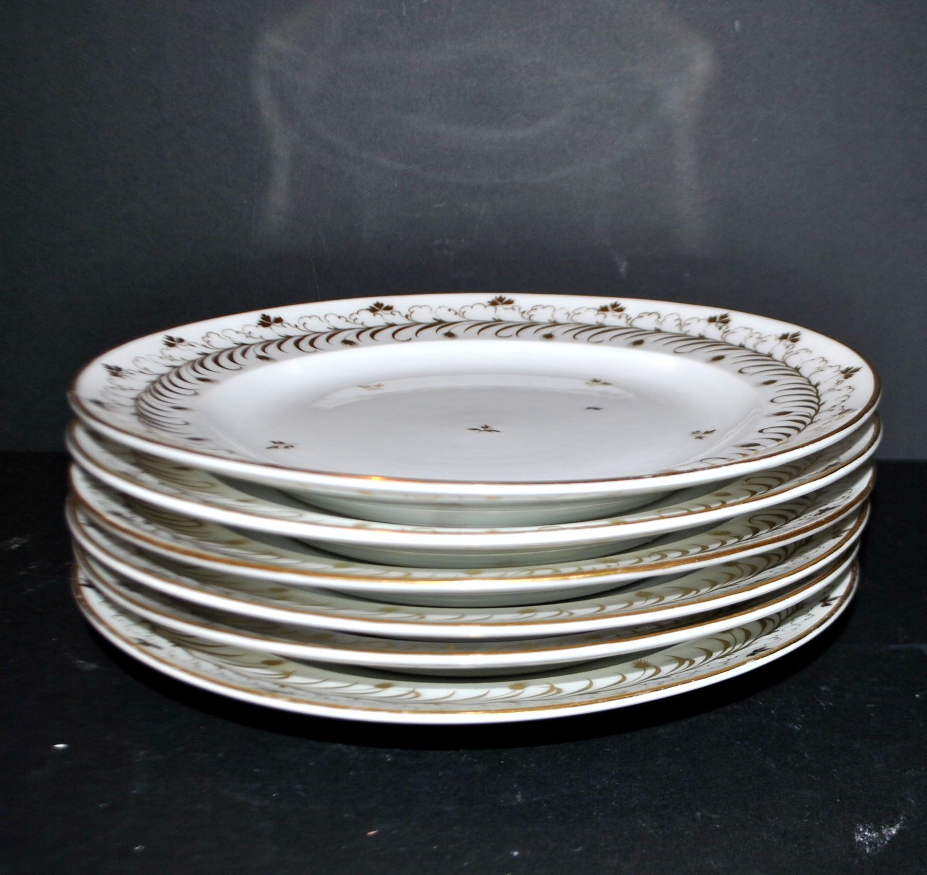 Niderviller set of 6 Empire plates and tureen in hard-paste porcelain with wheat decoration painted in gold, 1790