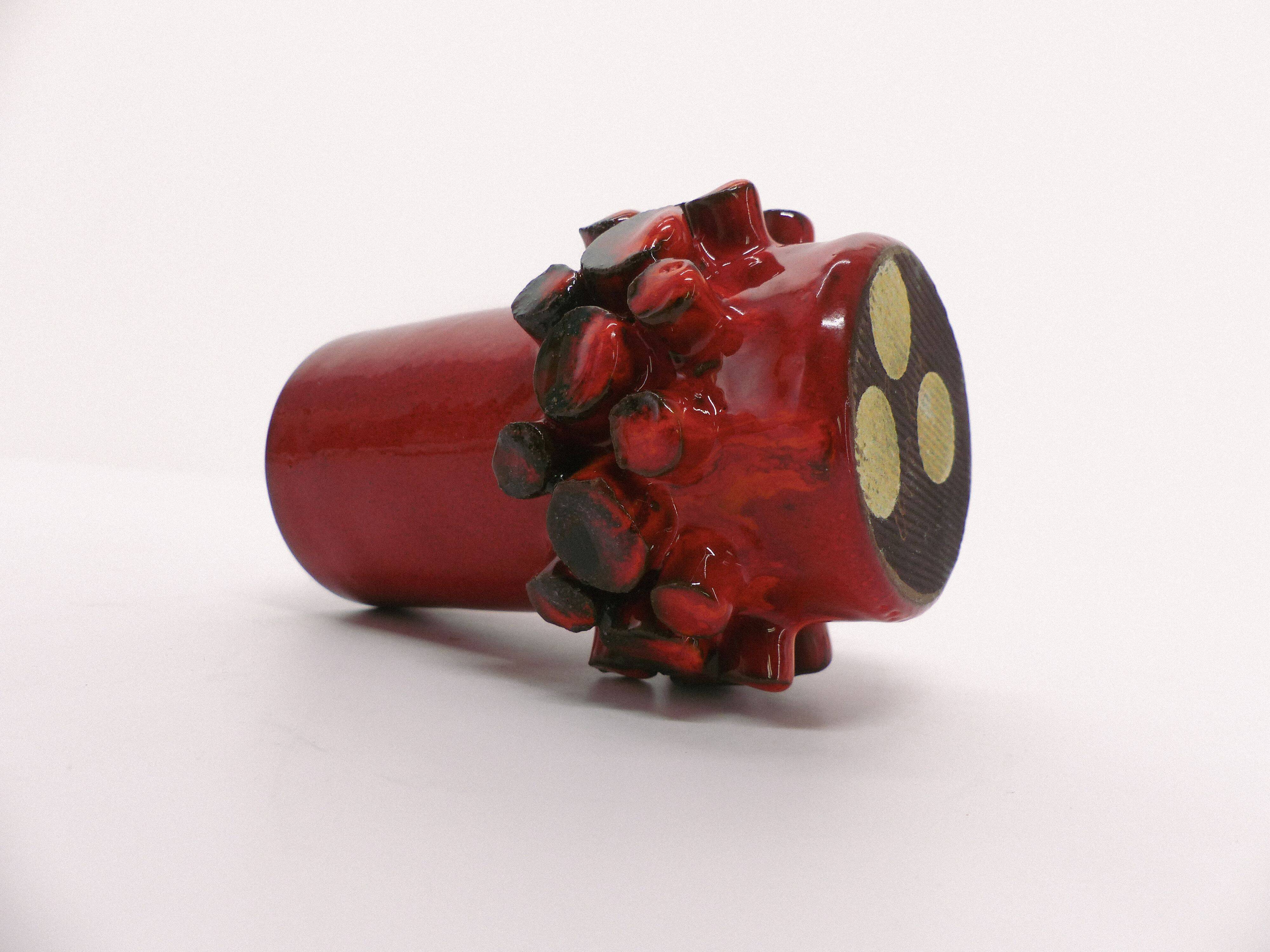 Hans Welling red Ceralux vase - Ceramano 1960