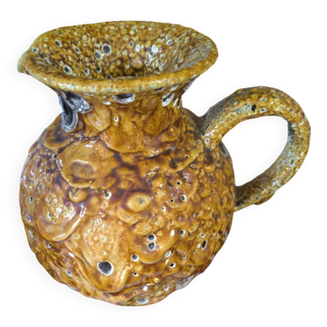 Old pitcher
