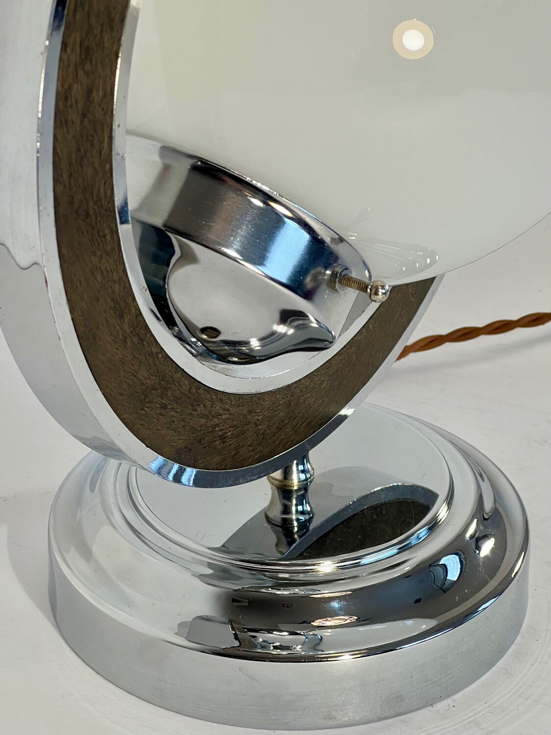 Table lamp with large Murano globe from the 1970s.