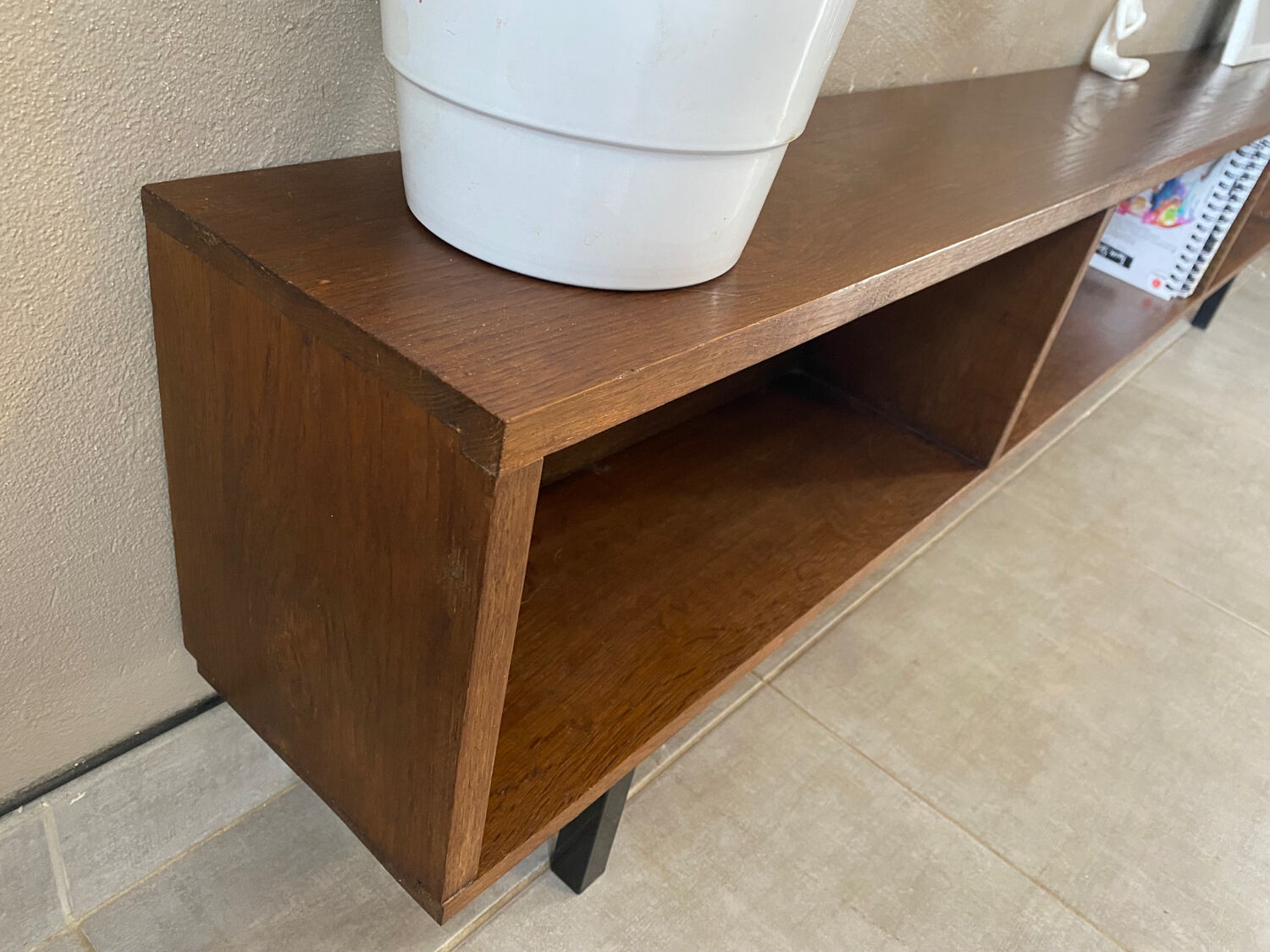 Enfilade of the 50s vintage solid wood (shallow)