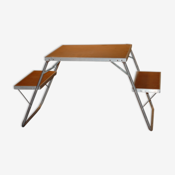 Fold-out table and chairs kit adult