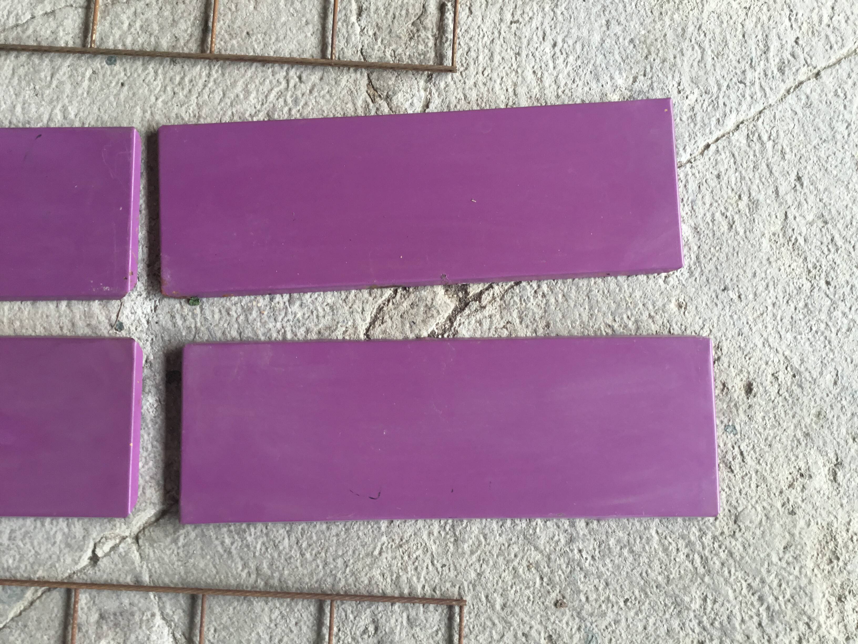 Metal string shelf - 4 purple shelves - vintage 1960