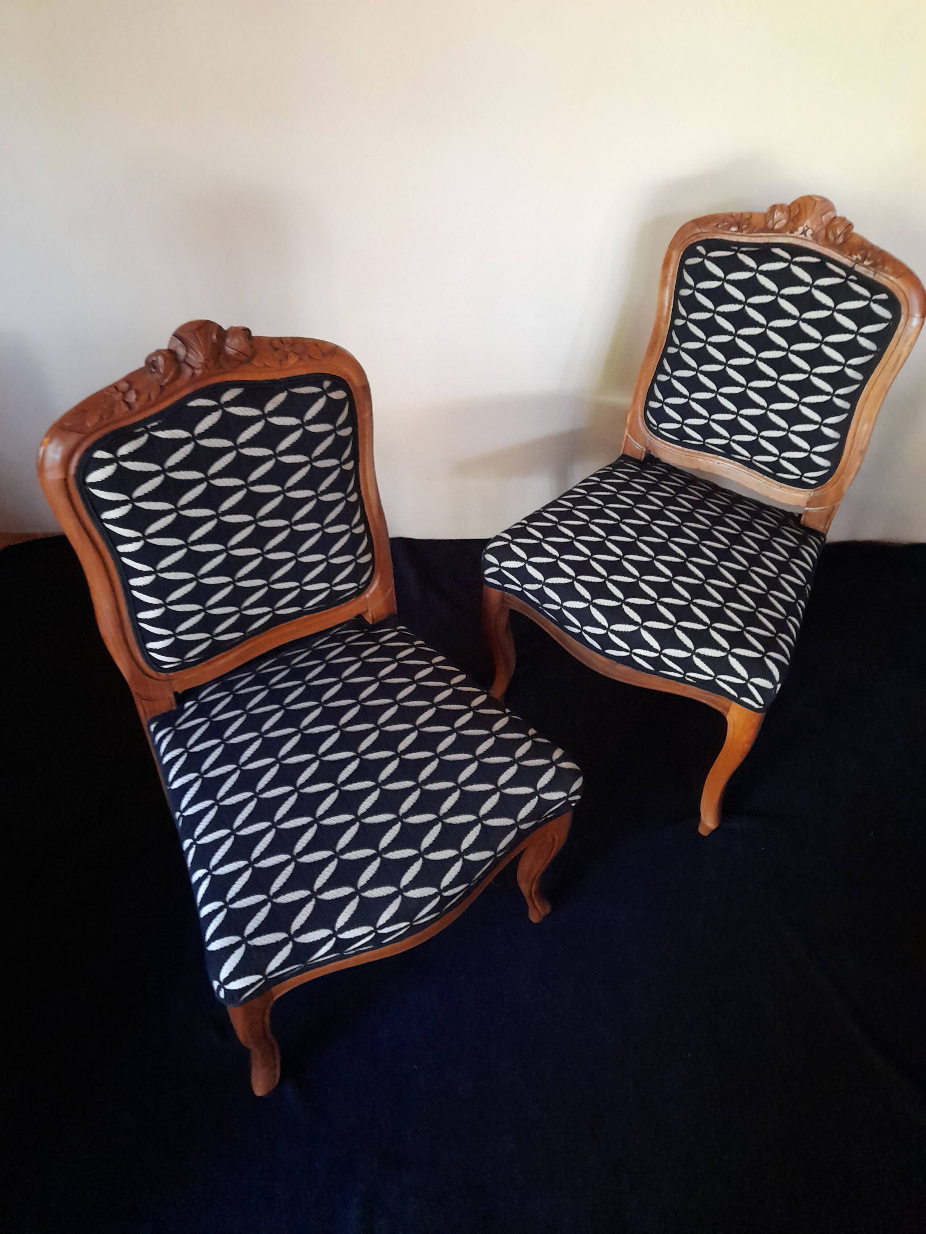 Louis XV chair from the mid-19th century