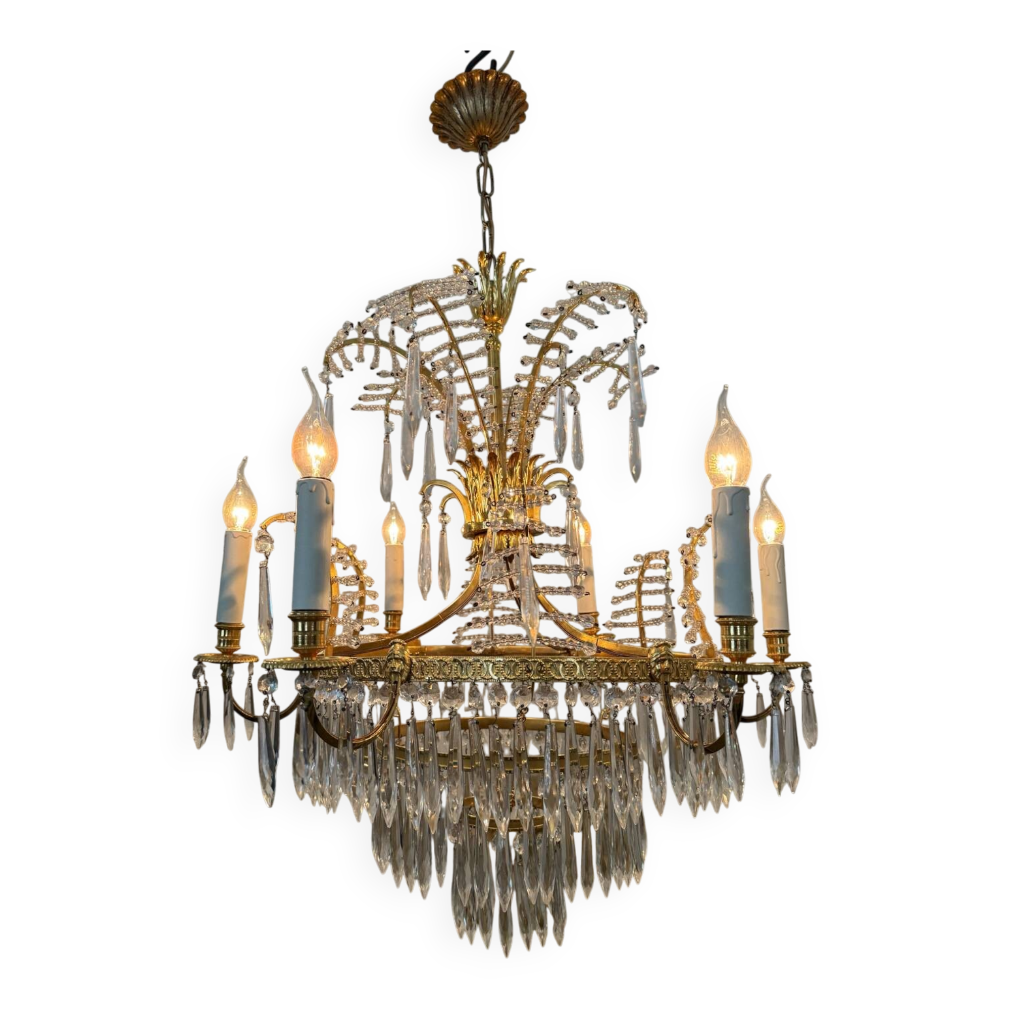 Empire style pagoda chandelier in gilded bronze with crystal pendants