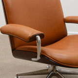 Rare lounge chair by Ico Parisi for MIM Roma (Mobili Italiani Moderni), 50s Italy.