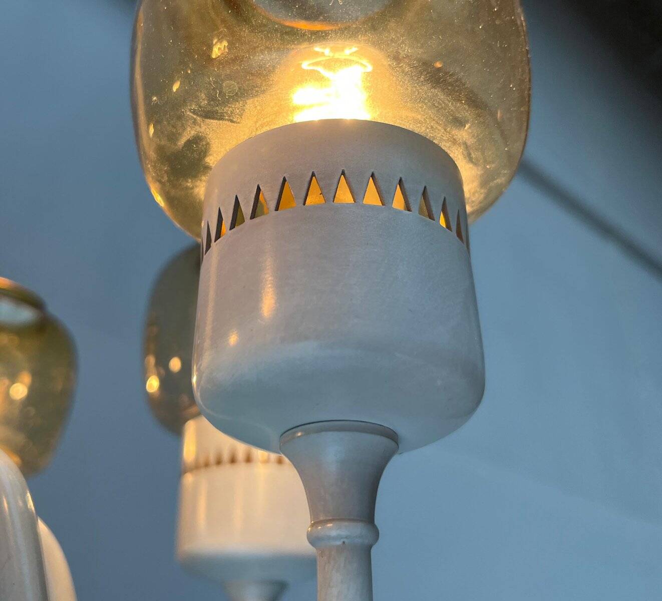 Swedish mid-century chandelier T526 with amber glass by Hans-Agne Jakobsson for Hans-Agne Jakobsson Ab, 1960s.