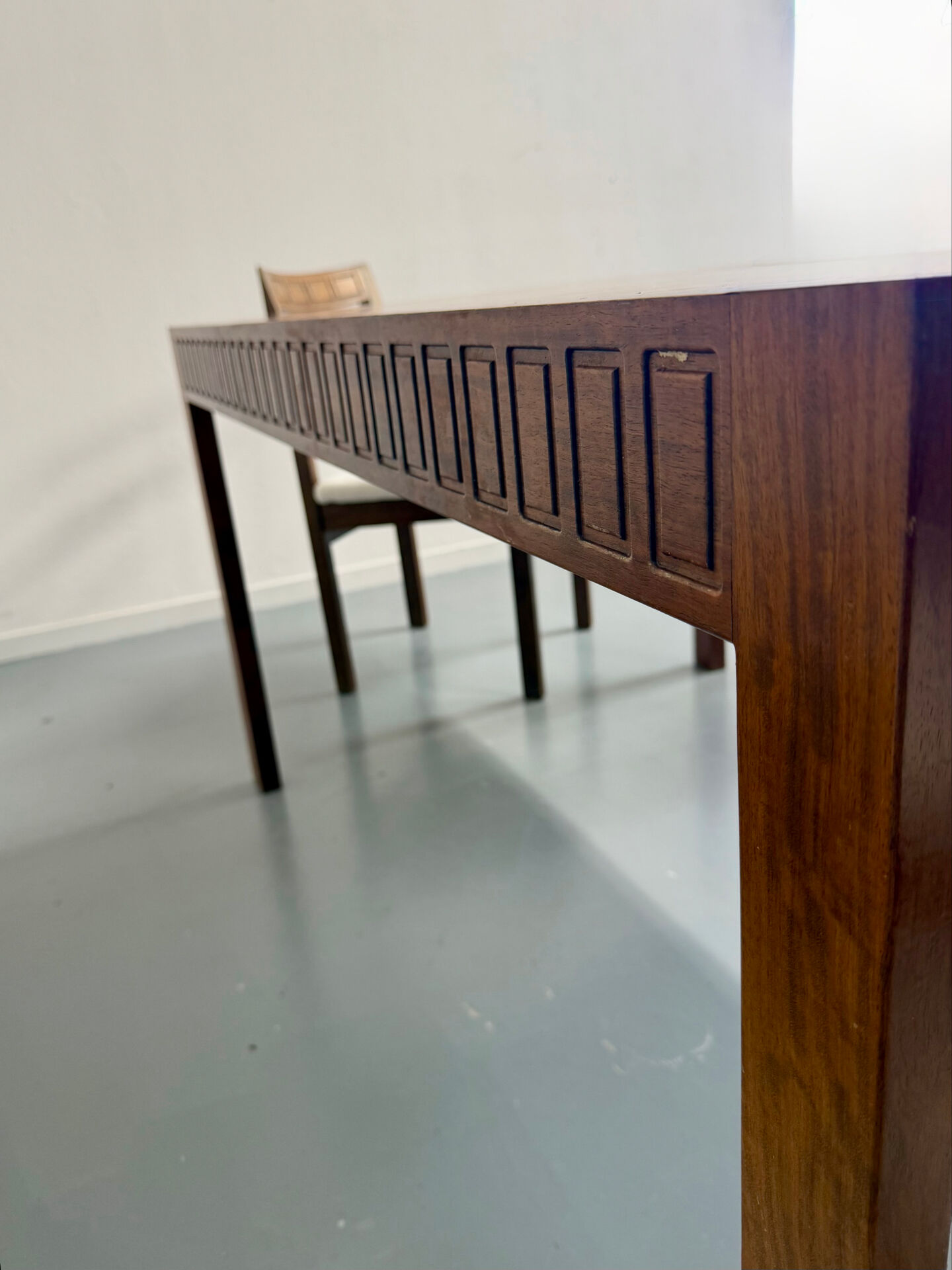 Extendable dining table Italian design 60 geometric rosewood