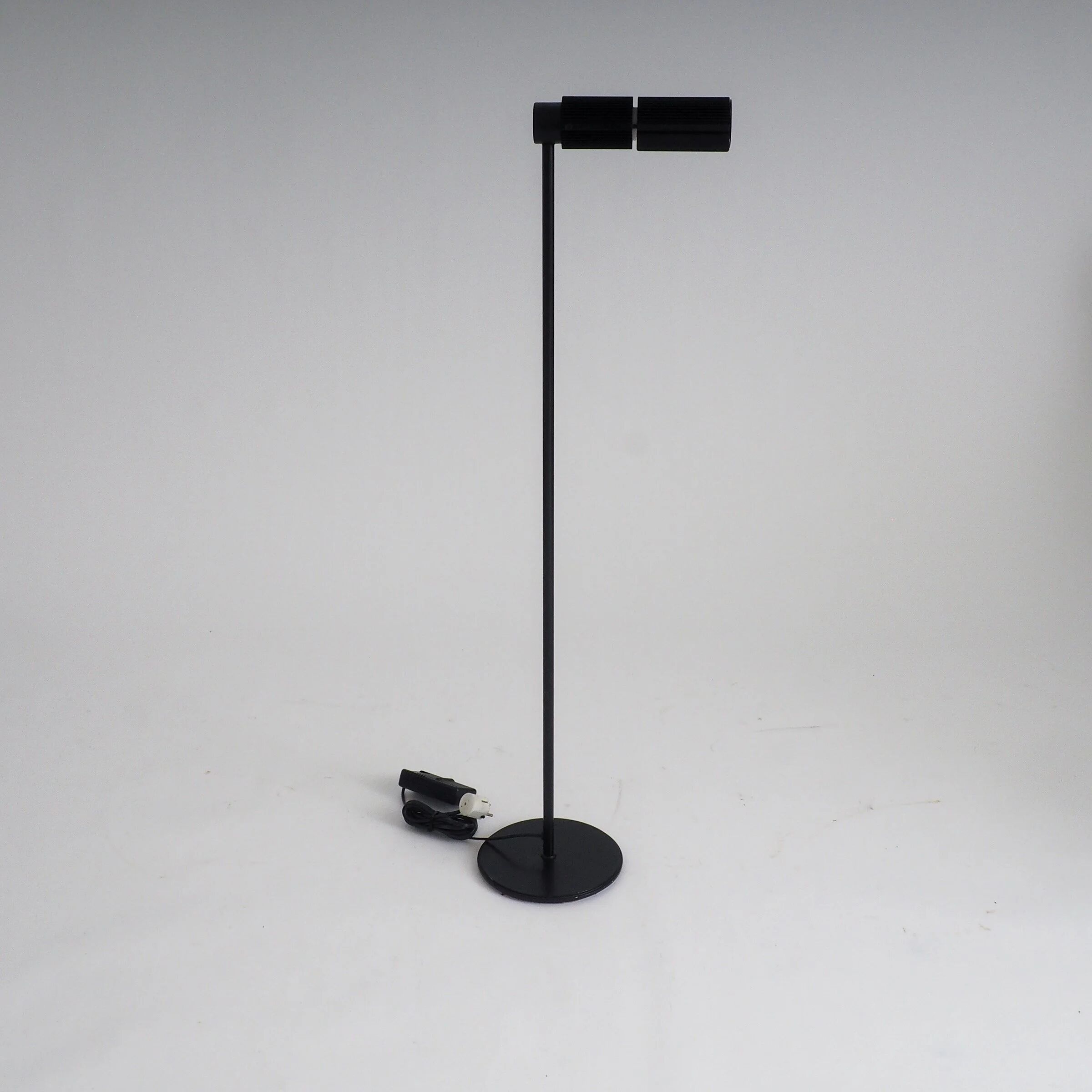 Lampe sur pied Haloprofil 878HR par Viktor Frauenknecht pour Swiss Lamps en noir