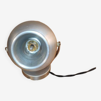 Eyeball wall or table lamp