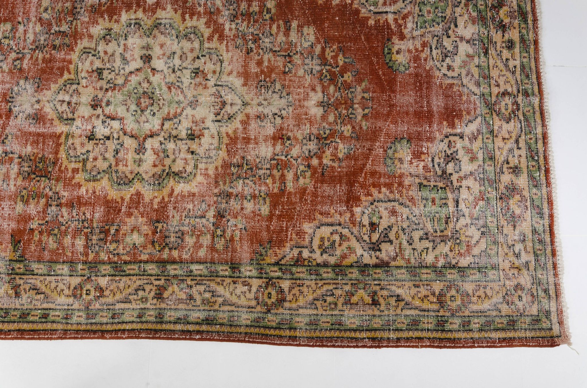 Tapis vintage en laine turque anatolienne