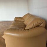 Cassina Maralunga sofa by Vico Magistretti