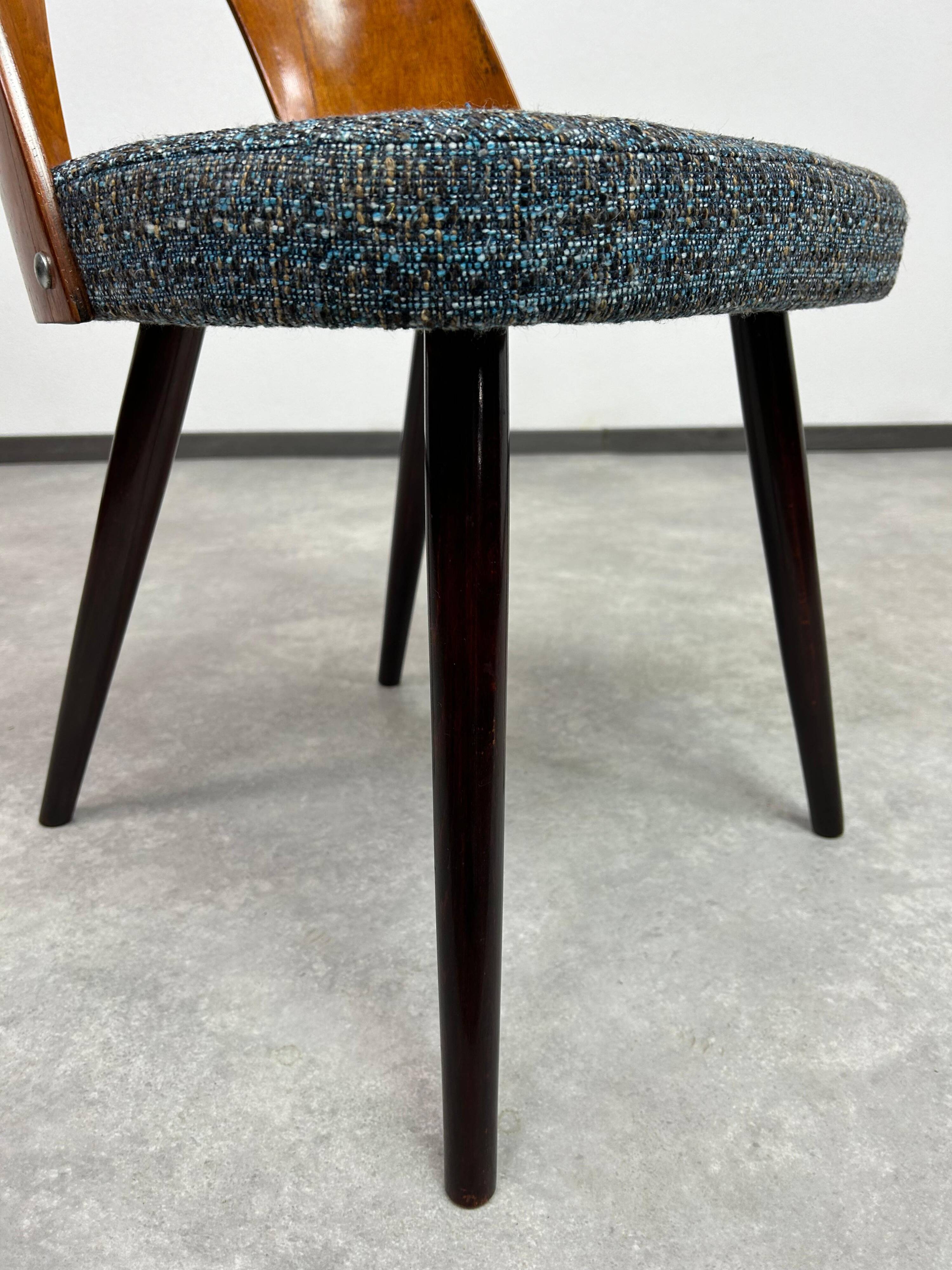 Chaises de salle à manger de style milieu du siècle par Antonín Šuman pour Tatra nábytok Pravenec