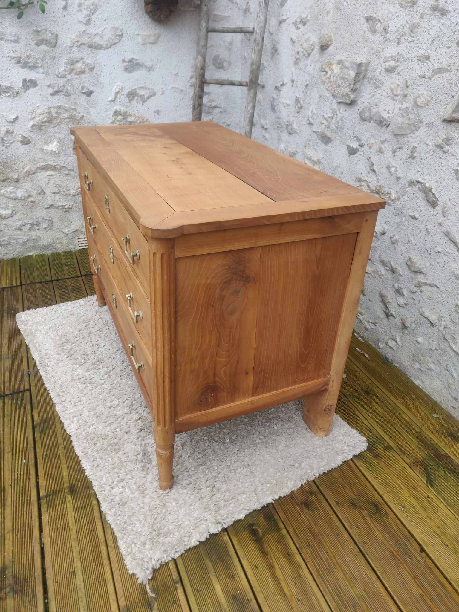 Old chest of drawers