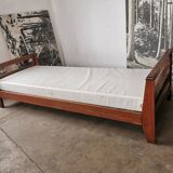 Mru bed René Gabriel, reconstruction