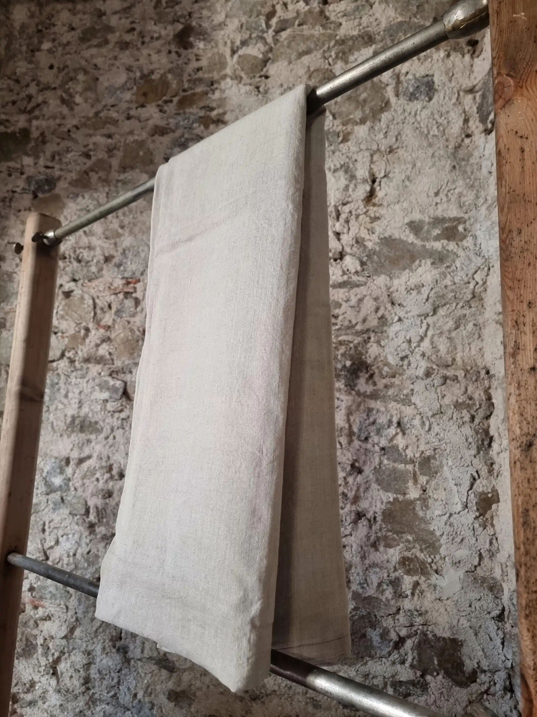 Antique French hand-woven sheet – Natural linen, early 20th century, 210 × 280 cm, 2 kg