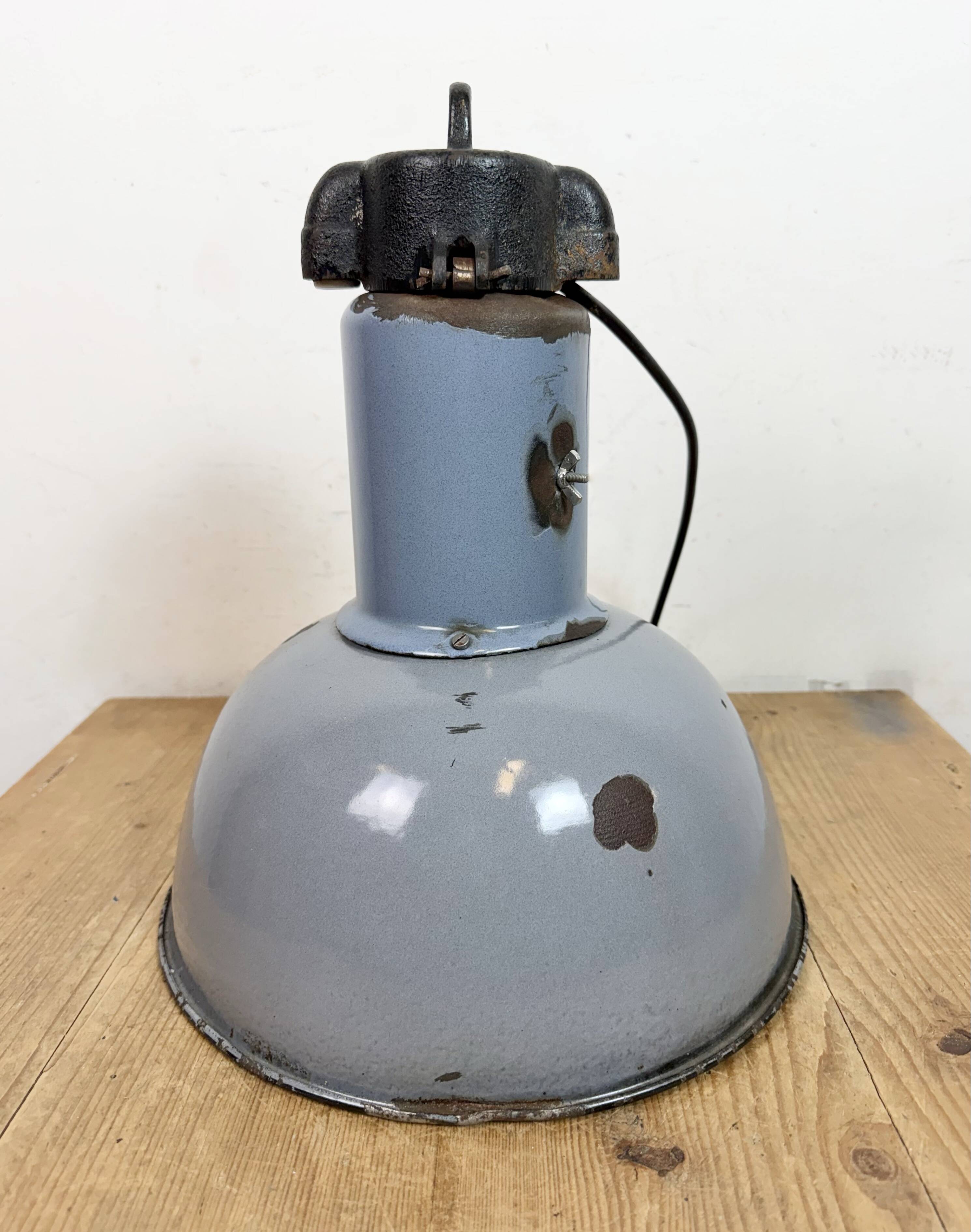 Industrial Grey Enamel Bauhaus Pendant Lamp, 1930s